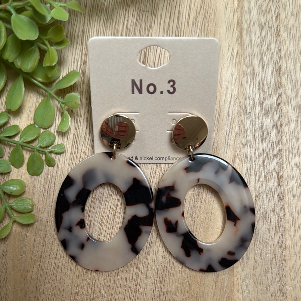 No 3 Tortoise Shell Oval Earrings 💗 Brown & Gold - Picture 5 of 10